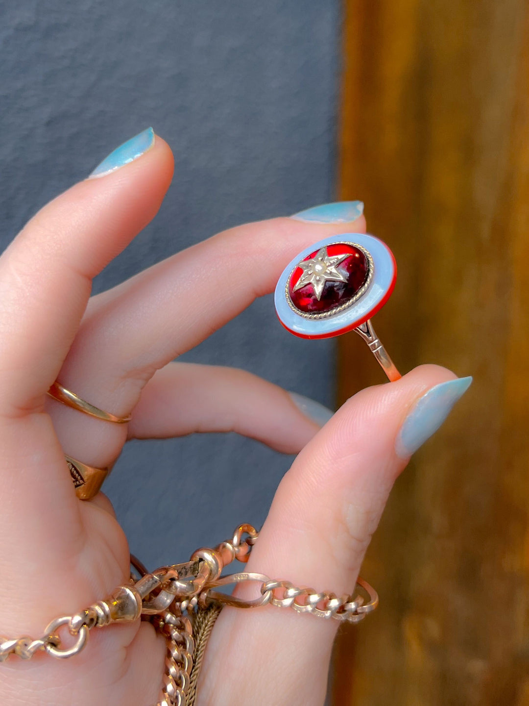 Massive Foiled Garnet Cabochon and Agate Ring