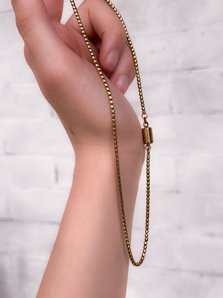 Precious 12k+ Victorian Popcorn Chain