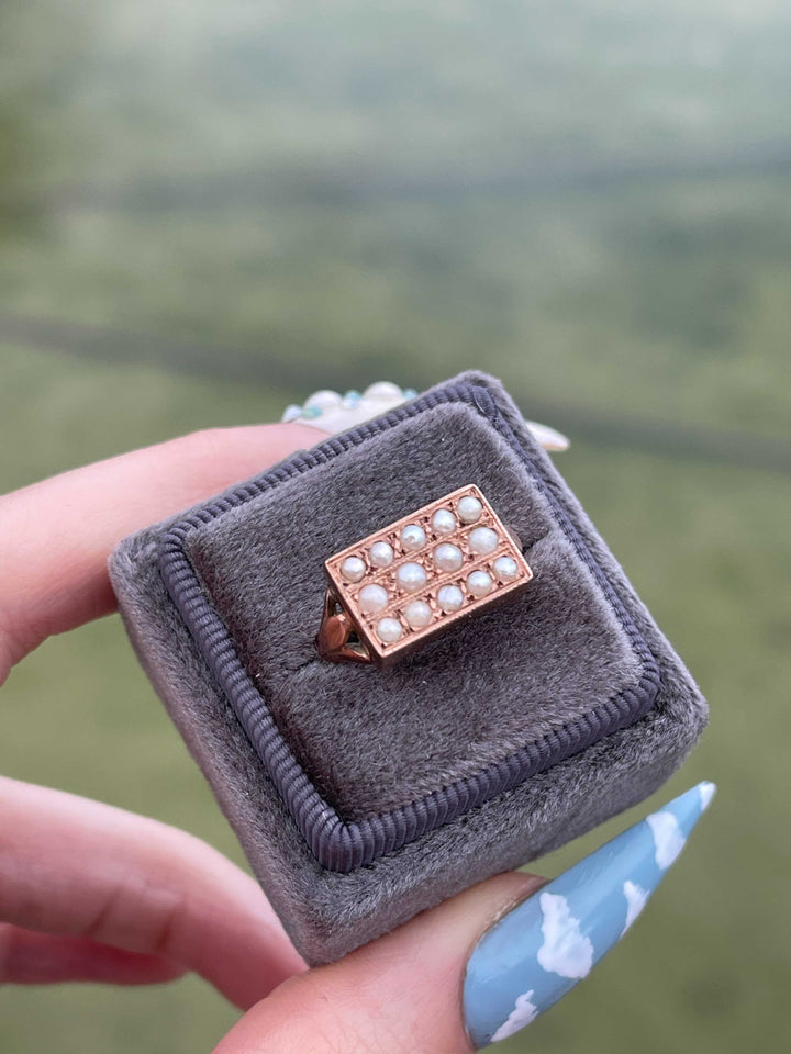 Special 9k Rose Gold East/West Plaque Ring
