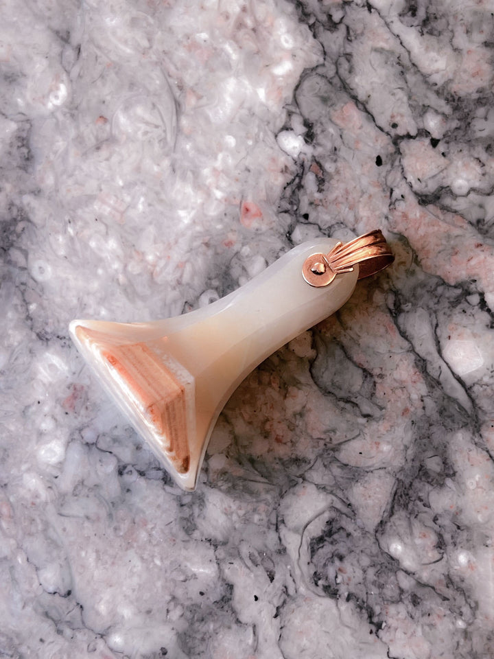 Hefty White Agate and 9k Fob