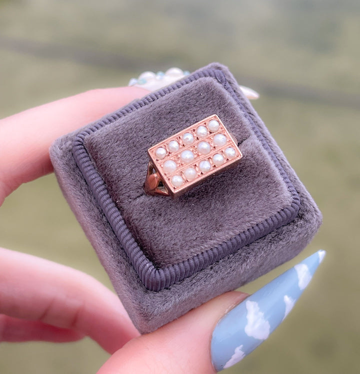 Special 9k Rose Gold East/West Plaque Ring