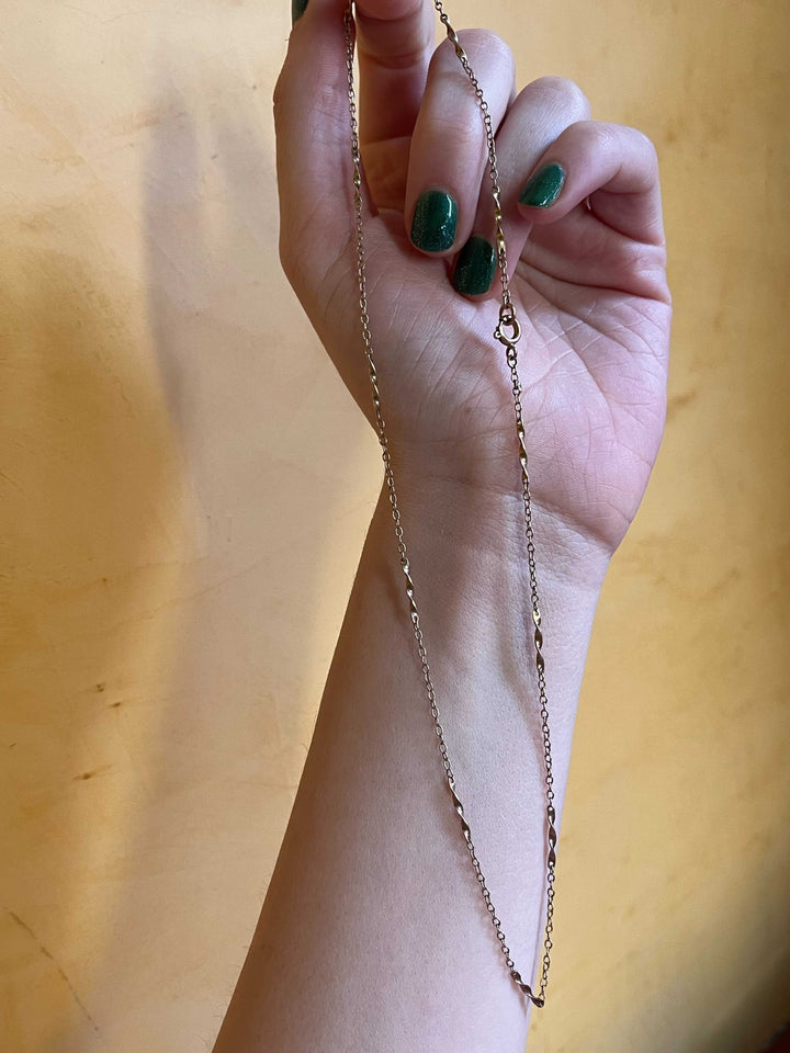 14k Twisted Station Chain *include white ribbon*