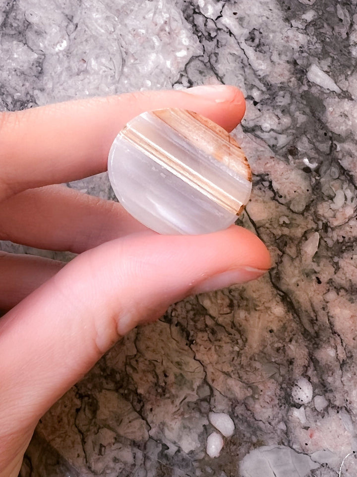 Hefty White Agate and 9k Fob