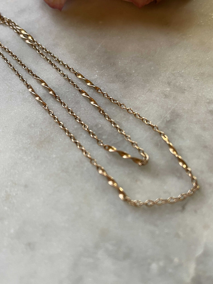 14k Twisted Station Chain *include white ribbon*