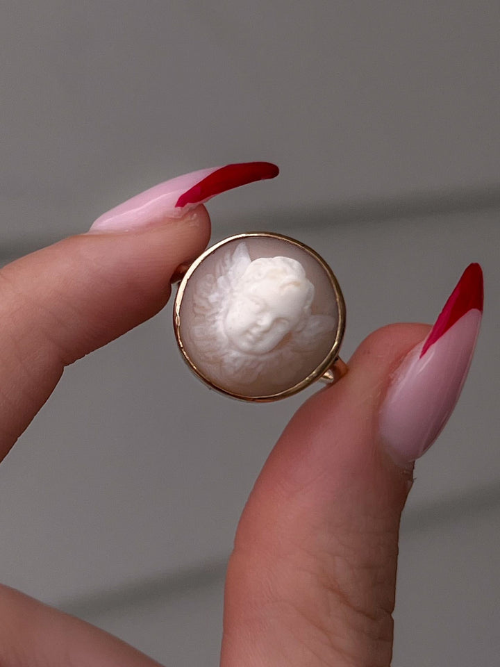 Special Victorian 9k Angel Cameo Ring