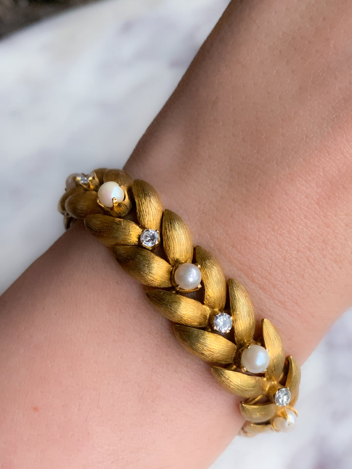 Magnificent Diamond and Pearl Bracelet with Laurel Design