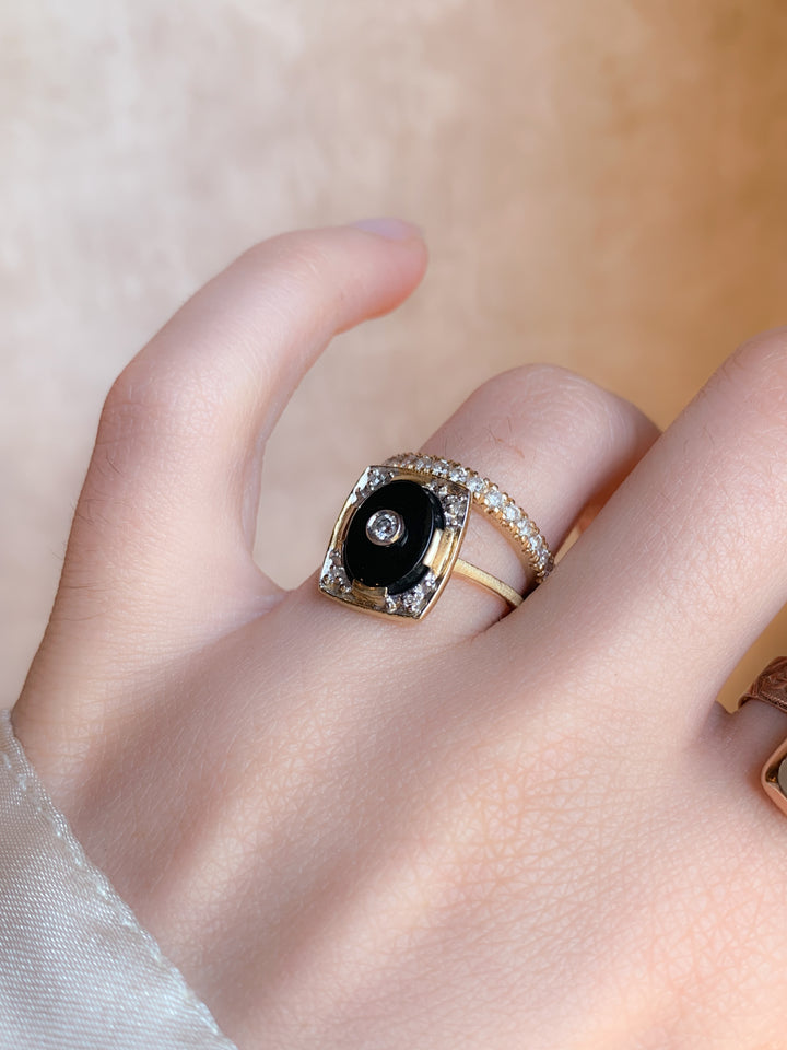 14ct Superb 1940’s Onyx and Diamond Ring & Gold Filled Split Ring