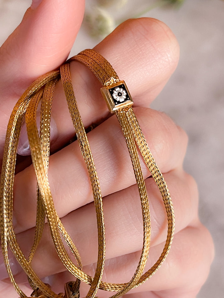 Superb 15k Slide Chain of Swiss Origin