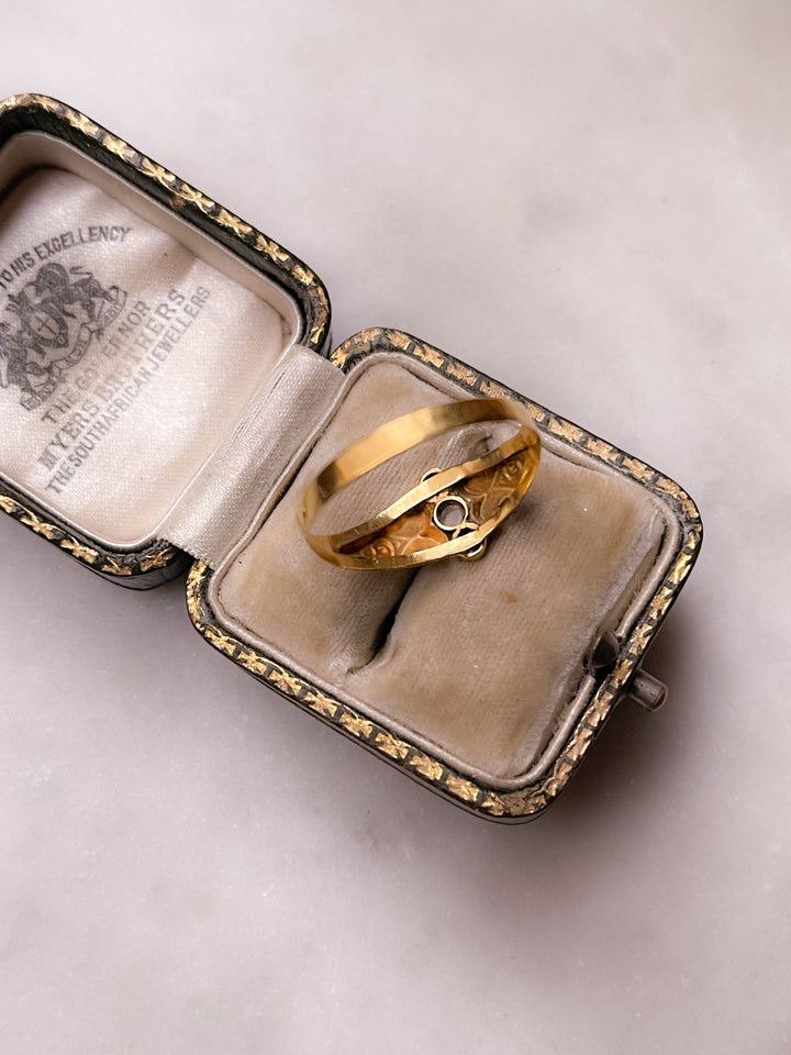 French 18k Sapphire & Diamond Ring