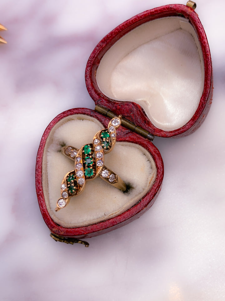 Hold for S⚡️Exceptional Emerald and Diamond Ring Circa 1890