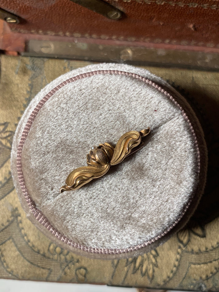 Iron & Gold Ring with German Inscription - "For Iron I Gave Gold" (INCLUDE ART NOUVEAU ROSE PEARL BROOCH)