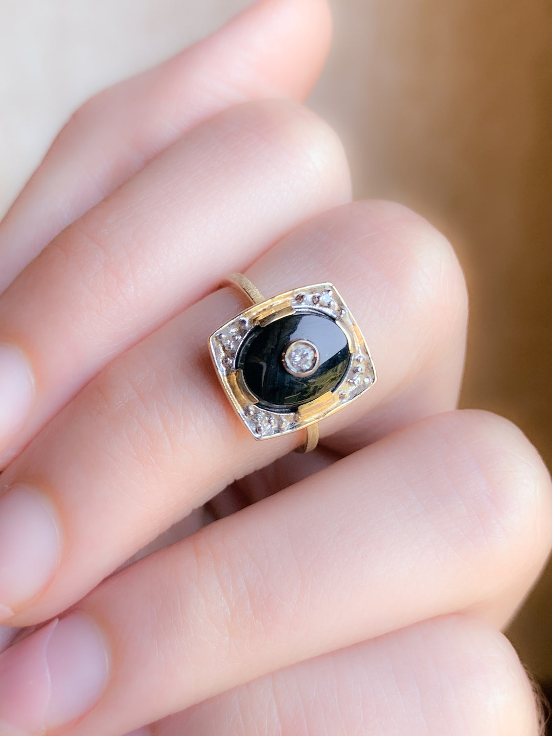 14ct Superb 1940’s Onyx and Diamond Ring & Gold Filled Split Ring