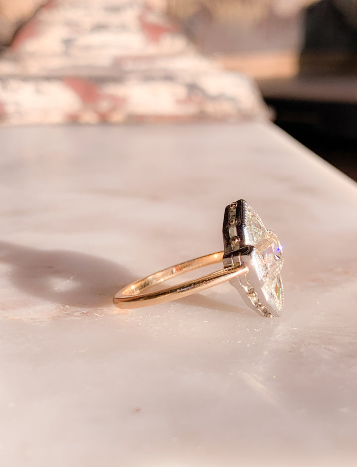 18ct & Platinum Marquise de Pompadour Ring 2.08ctw