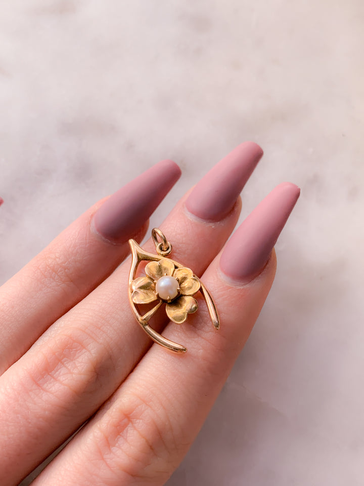 14k Edwardian Wishbone x Pansy with Pearl Pendant *