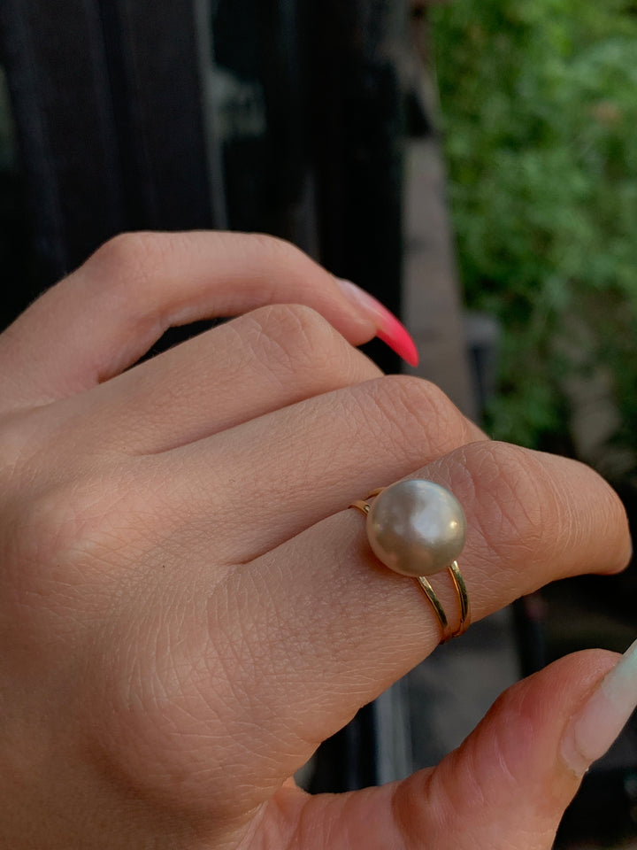 14k Edwardian Button Pearl Ring *include red ribbon*
