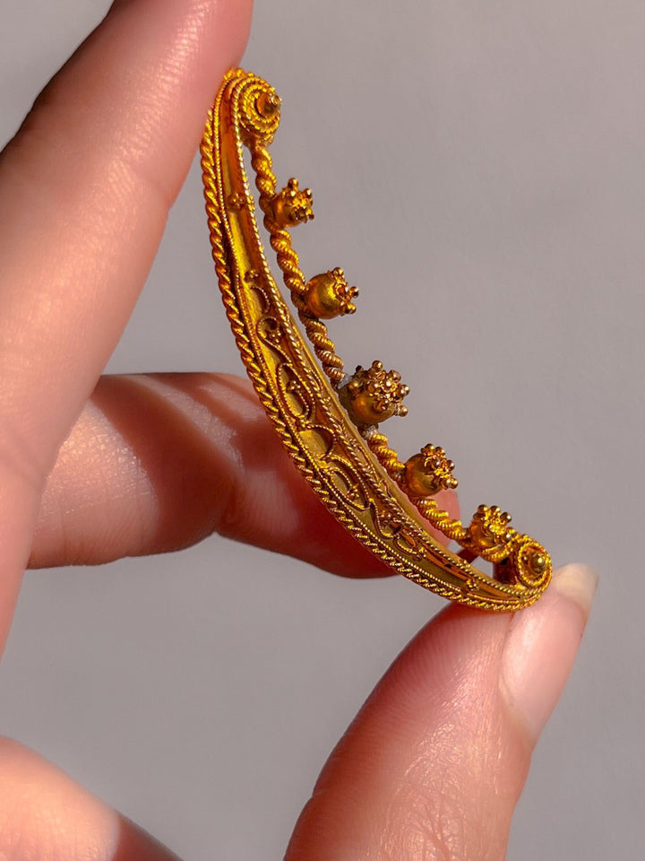 Crescent Brooch in Solid 15k
