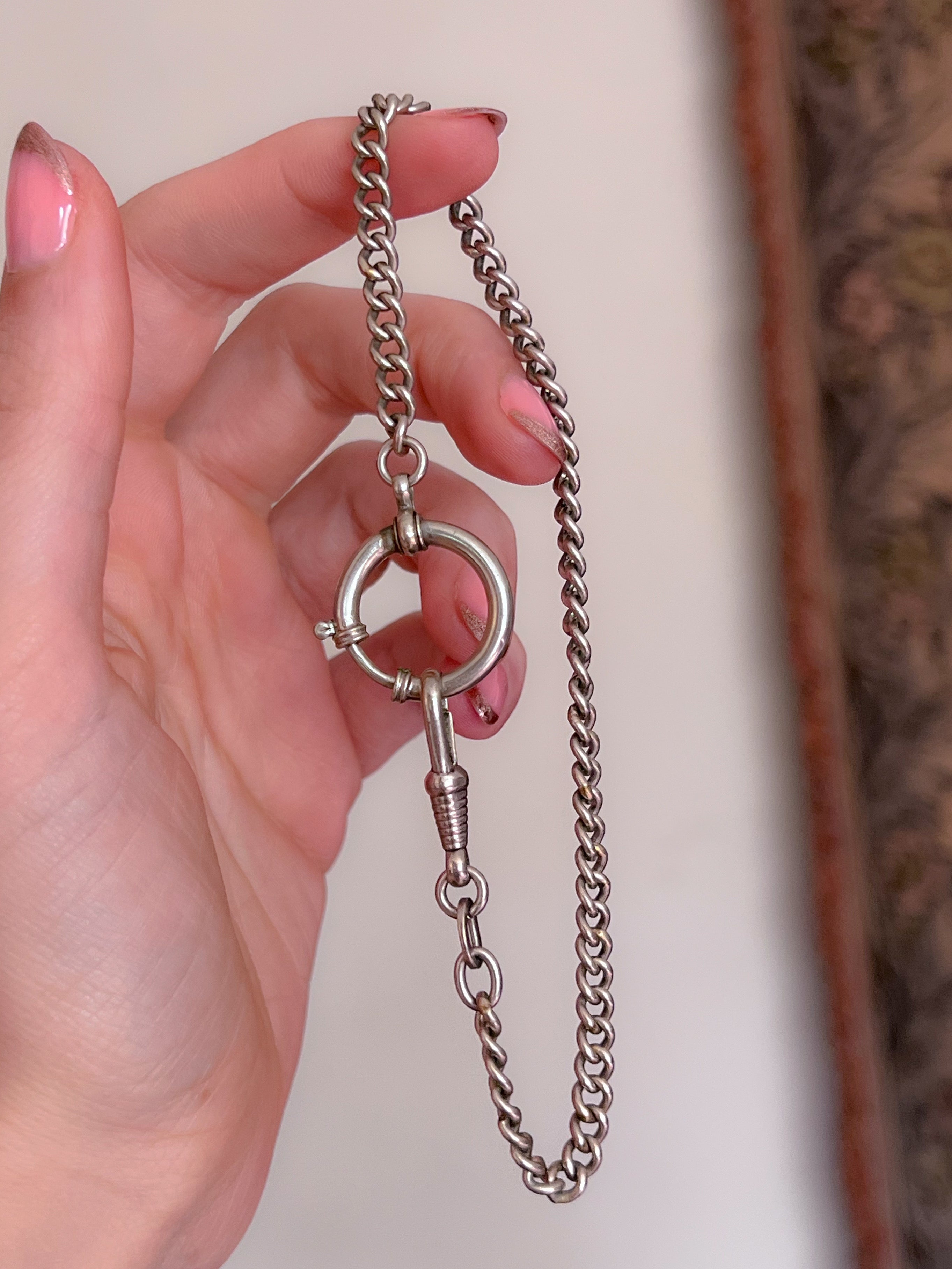 Delightful Silver O ring Clasp Chain