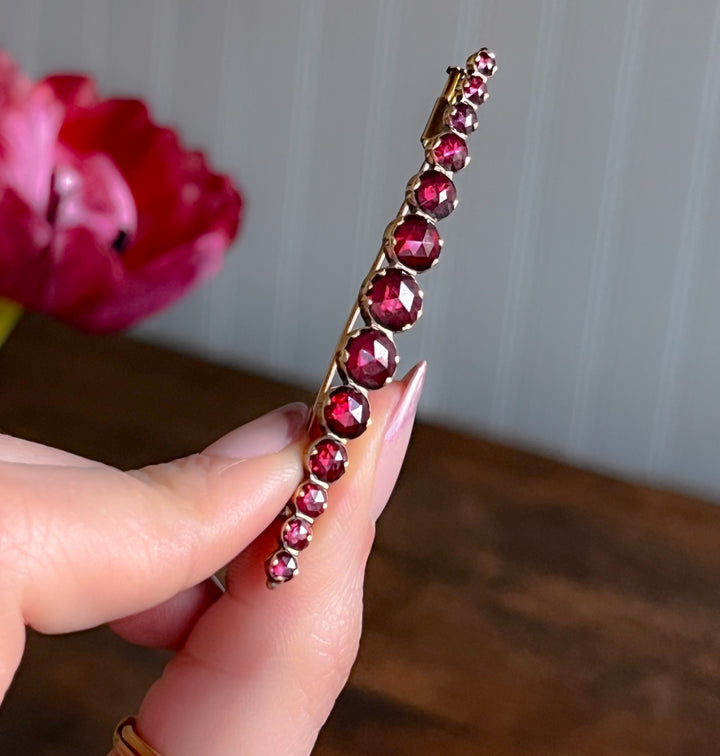 An Outstanding French Foiled 19th C Perpignan Garnet Brooch