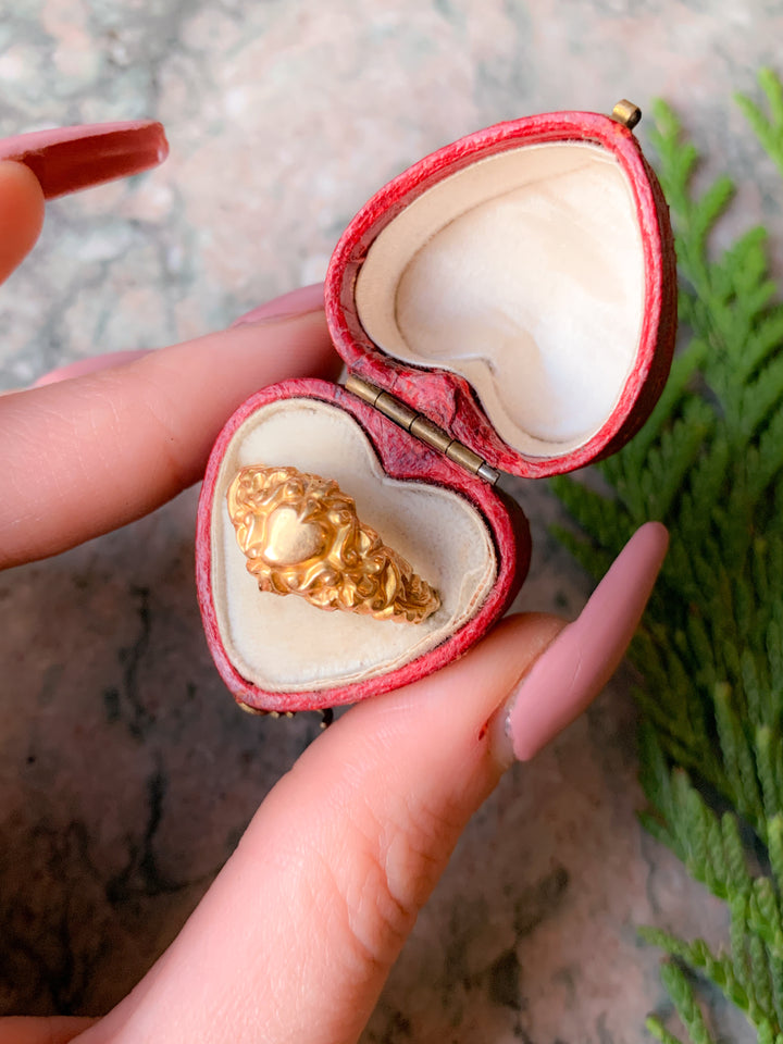 Exceptionally Rare Hollow Ring in 18k