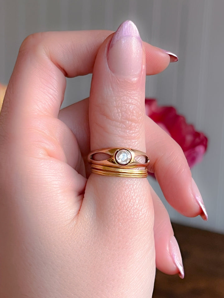 Superb Mid-Century Geometric Diamond Solitaire