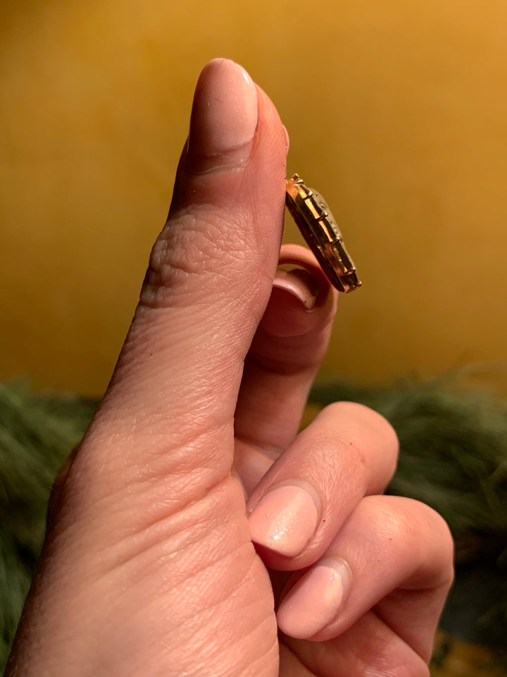 Goldoni Lava Pendant