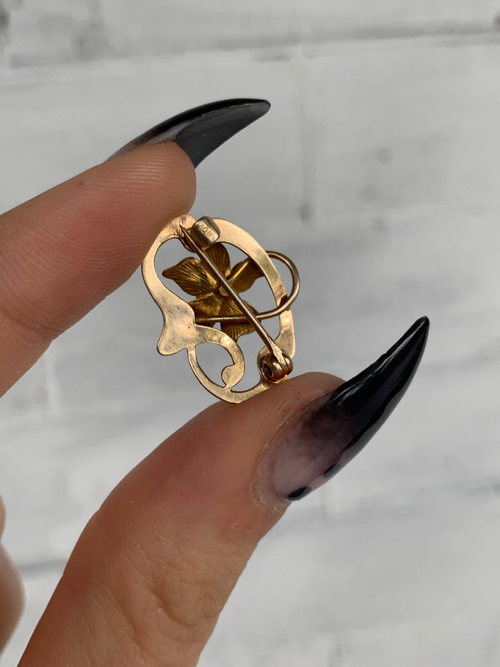 10k Lily Pearl Pendant