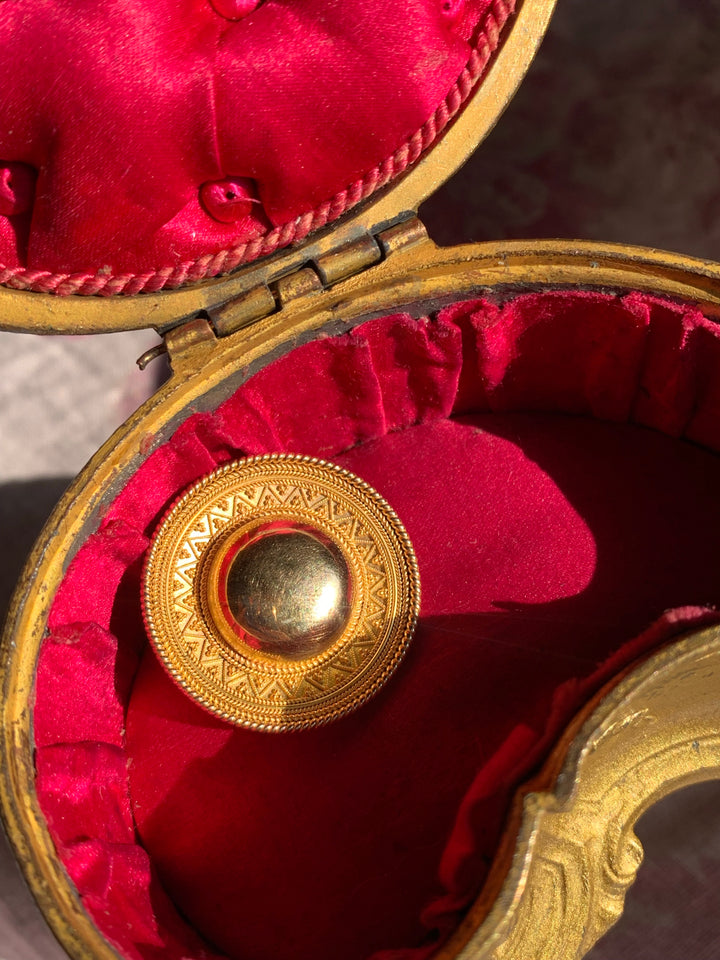 Etruscan Revival Brooch in 15k Attributed to Castellani   