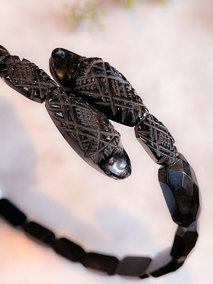 Outstanding Whitby Jet Snake Choker Circa 1840