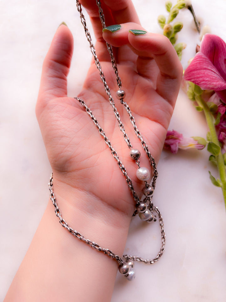 Extraordinarily Chic Sterling Silver and Pearl Chain Circa 1970