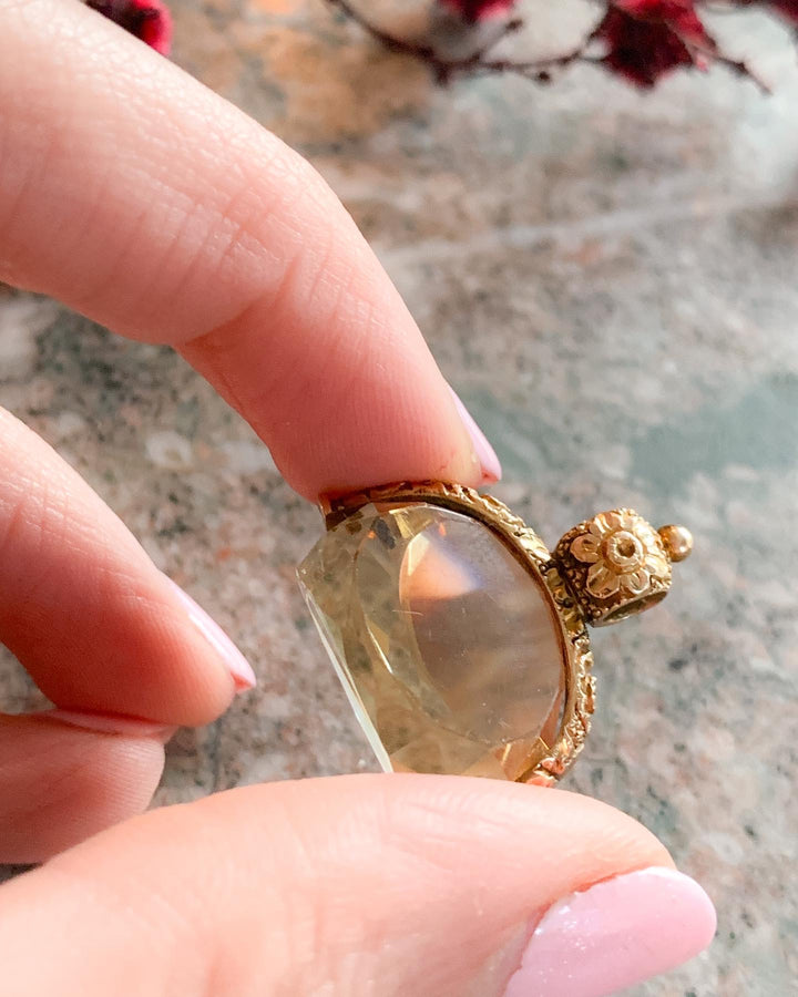 Citrine Spinning Fob in 9k