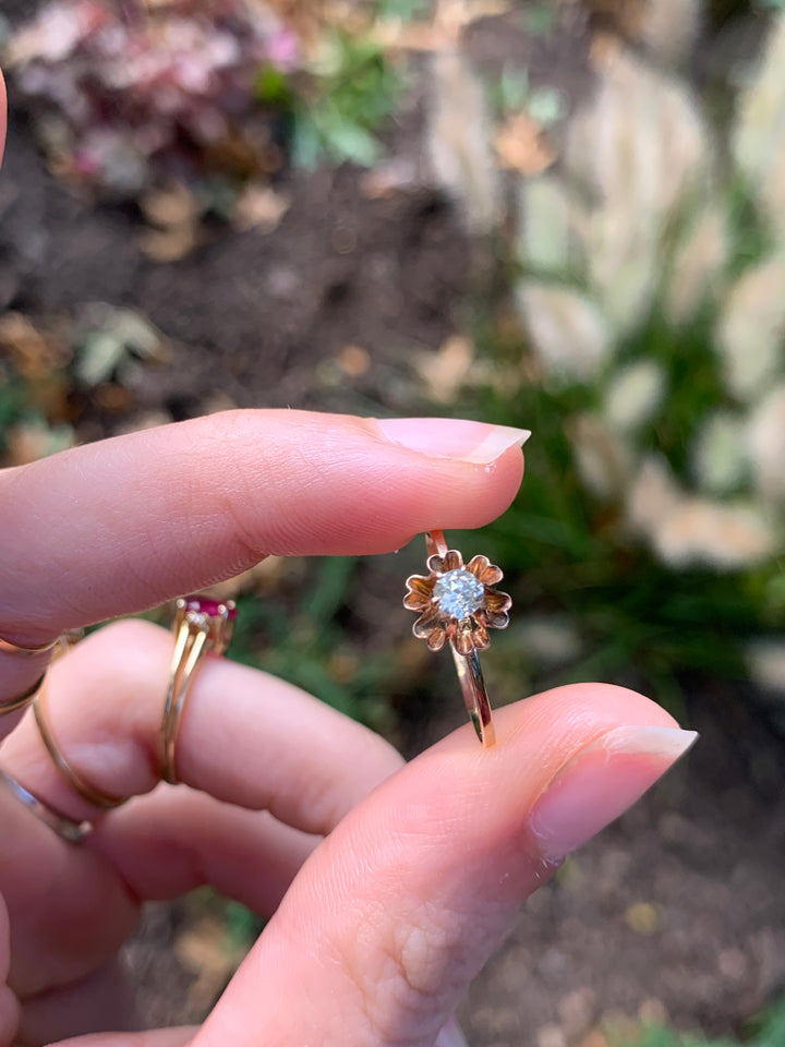 Edwardian Buttercup Diamond Ring in 14ct