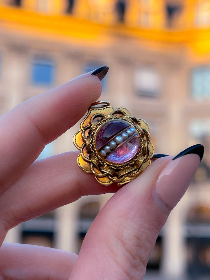 15k Lavender Rock Crystal And Pearl Pendant