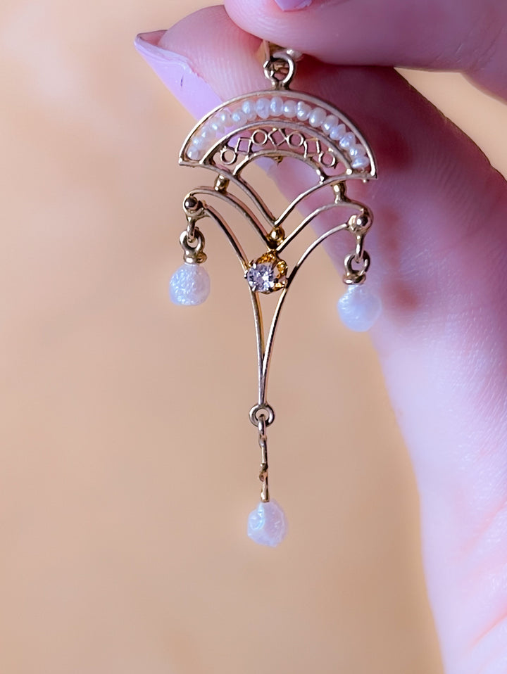 A Superb Edwardian Pearl Lavaliere Pendant