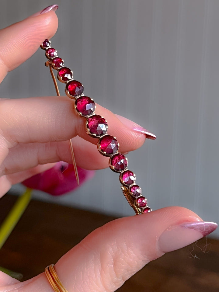An Outstanding French Foiled 19th C Perpignan Garnet Brooch