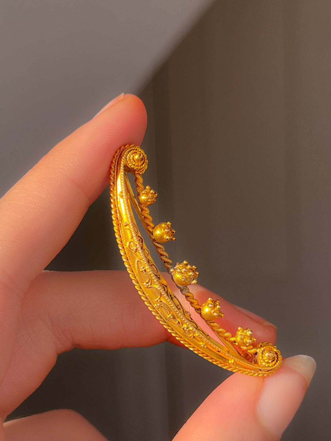 Crescent Brooch in Solid 15k