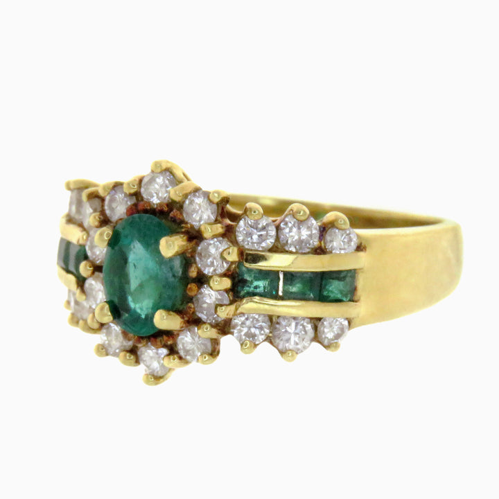 18ct Vintage Emerald and Diamond Halo Band