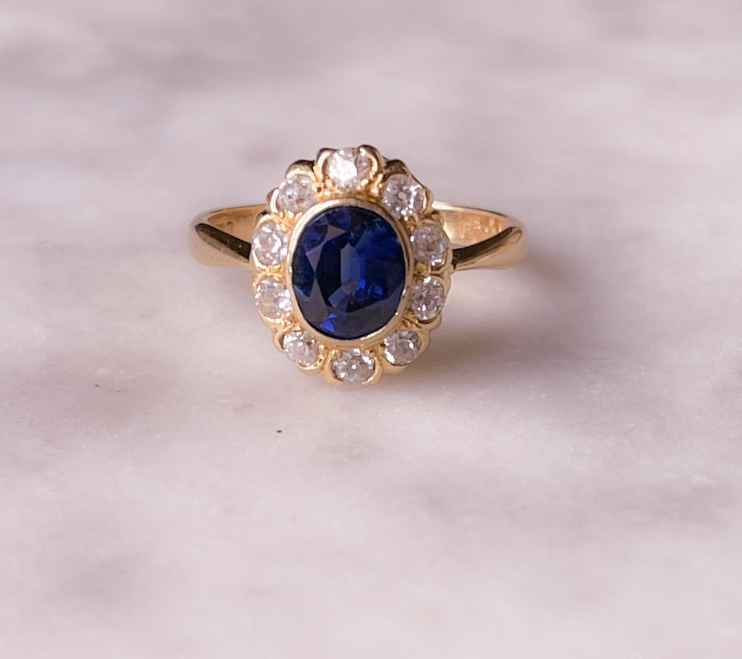 Outstanding Sapphire and Diamond Ring