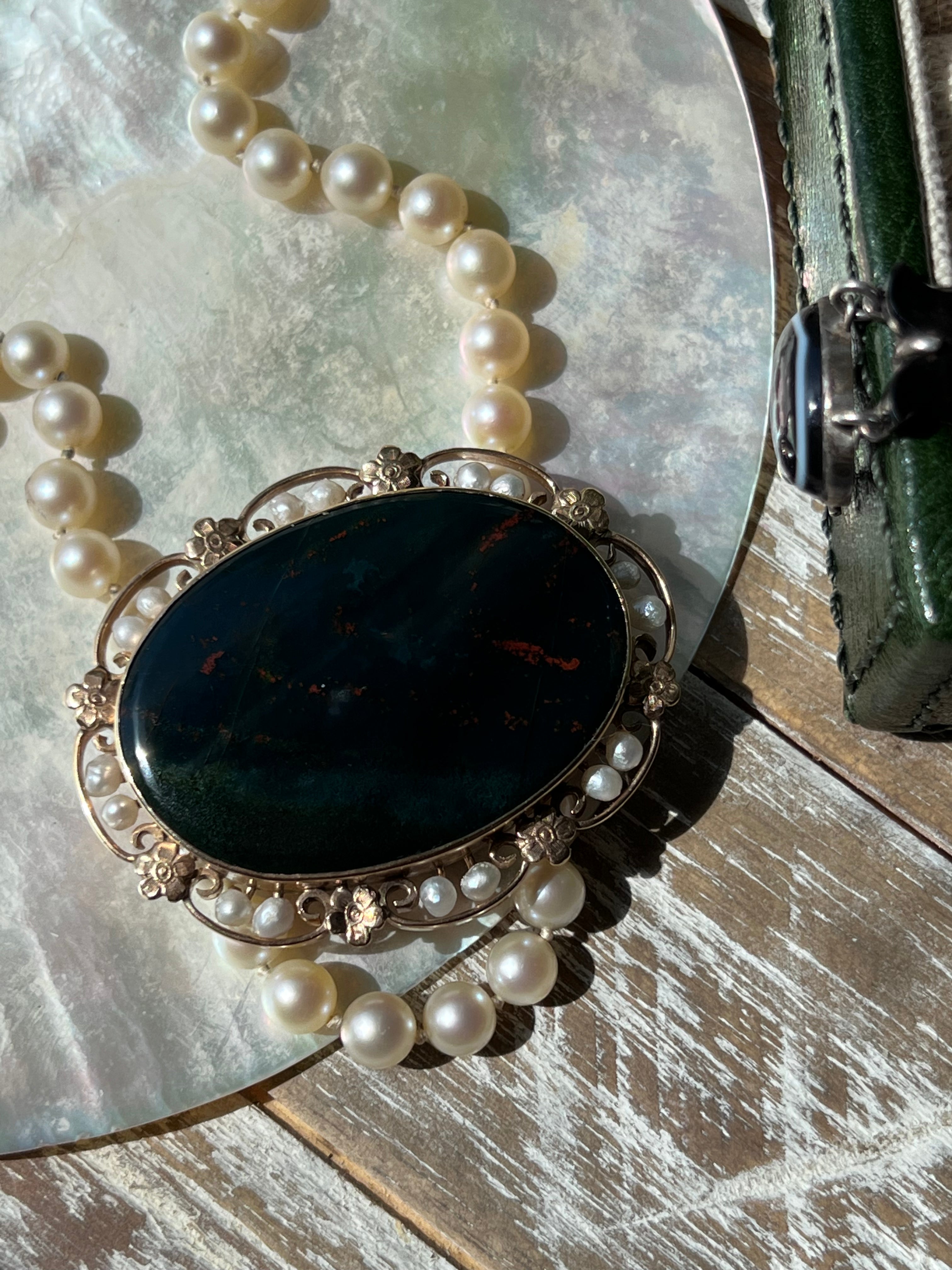 Rare Bloodstone Brooch with Pearls in 14ct