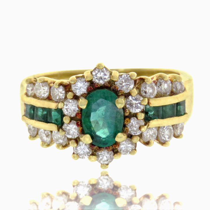 18ct Vintage Emerald and Diamond Halo Band