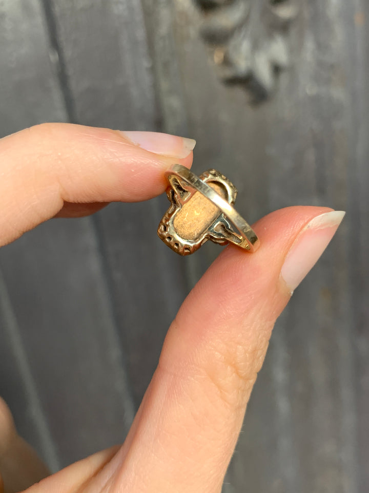Stunning 1940’s American 'J' Ring in 14k