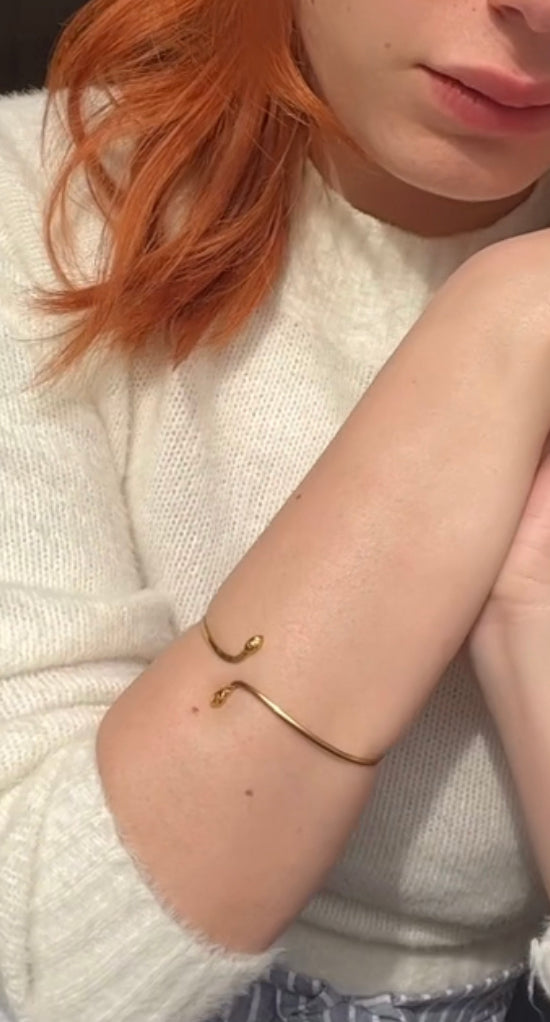 14ct Cleopatra Snake Bangle c. 1960
