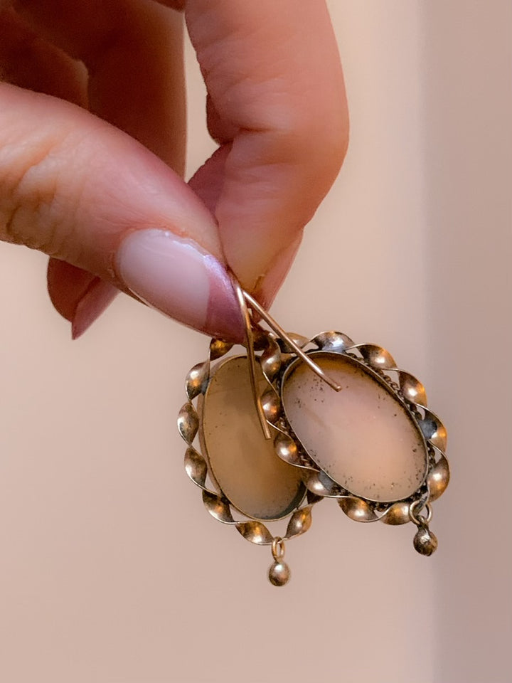 Picture Cameo Earrings in 10k