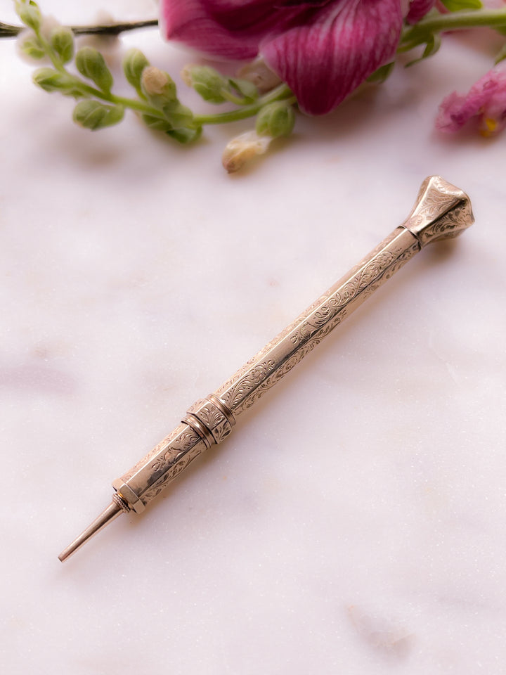Beautiful Fully Functional 9k Gold Etched Victorian Pencil