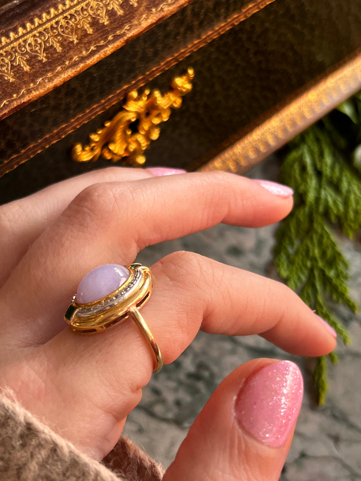 Stunning 14ct Lavender Jadeite, Diamond and Emerald Ring