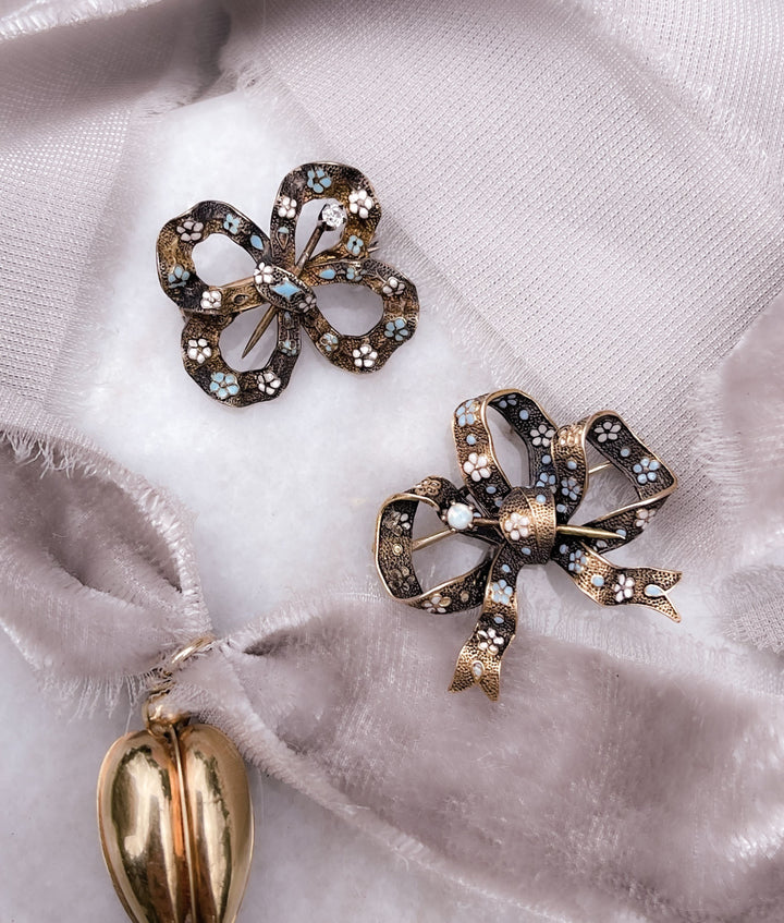 Stunning Forget-Me-Not Enameled Bow in 14k
