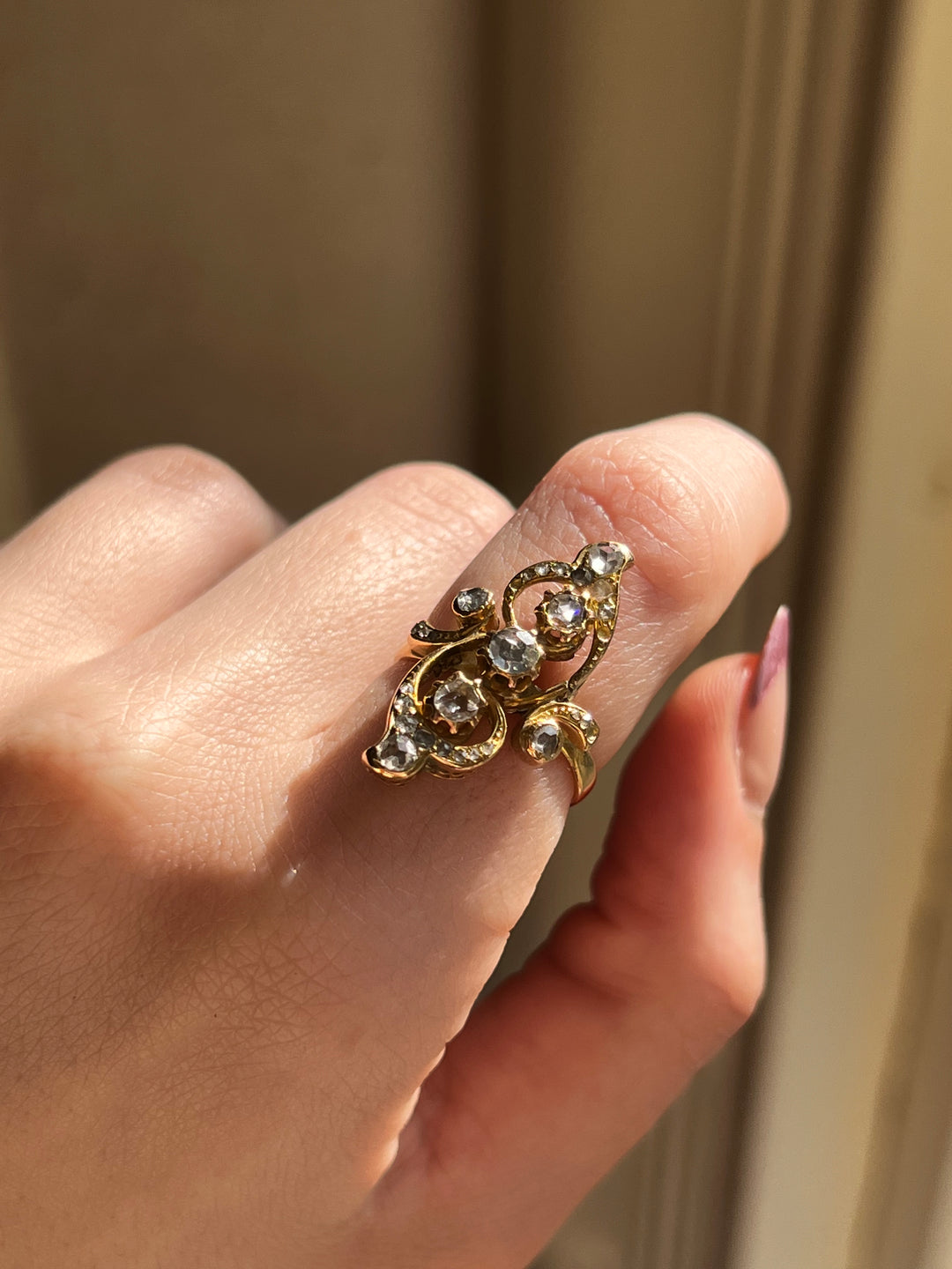 Superb Victorian Rose Cut Diamond ring in 18ct