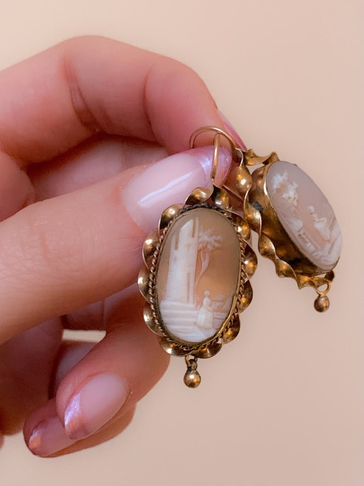 Picture Cameo Earrings in 10k