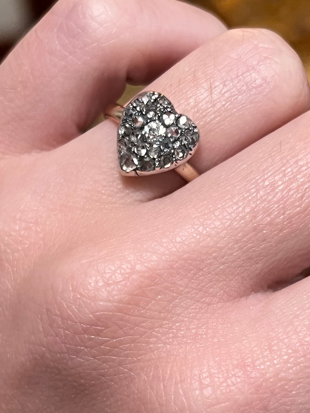 outstanding 15ct Diamond Pavé Heart Ring