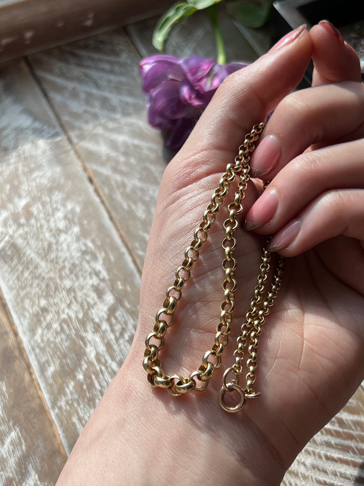 Outstanding Victorian Rollo Chain in 14ct