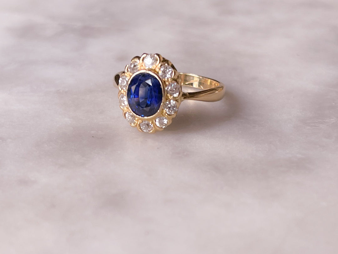 Outstanding Sapphire and Diamond Ring